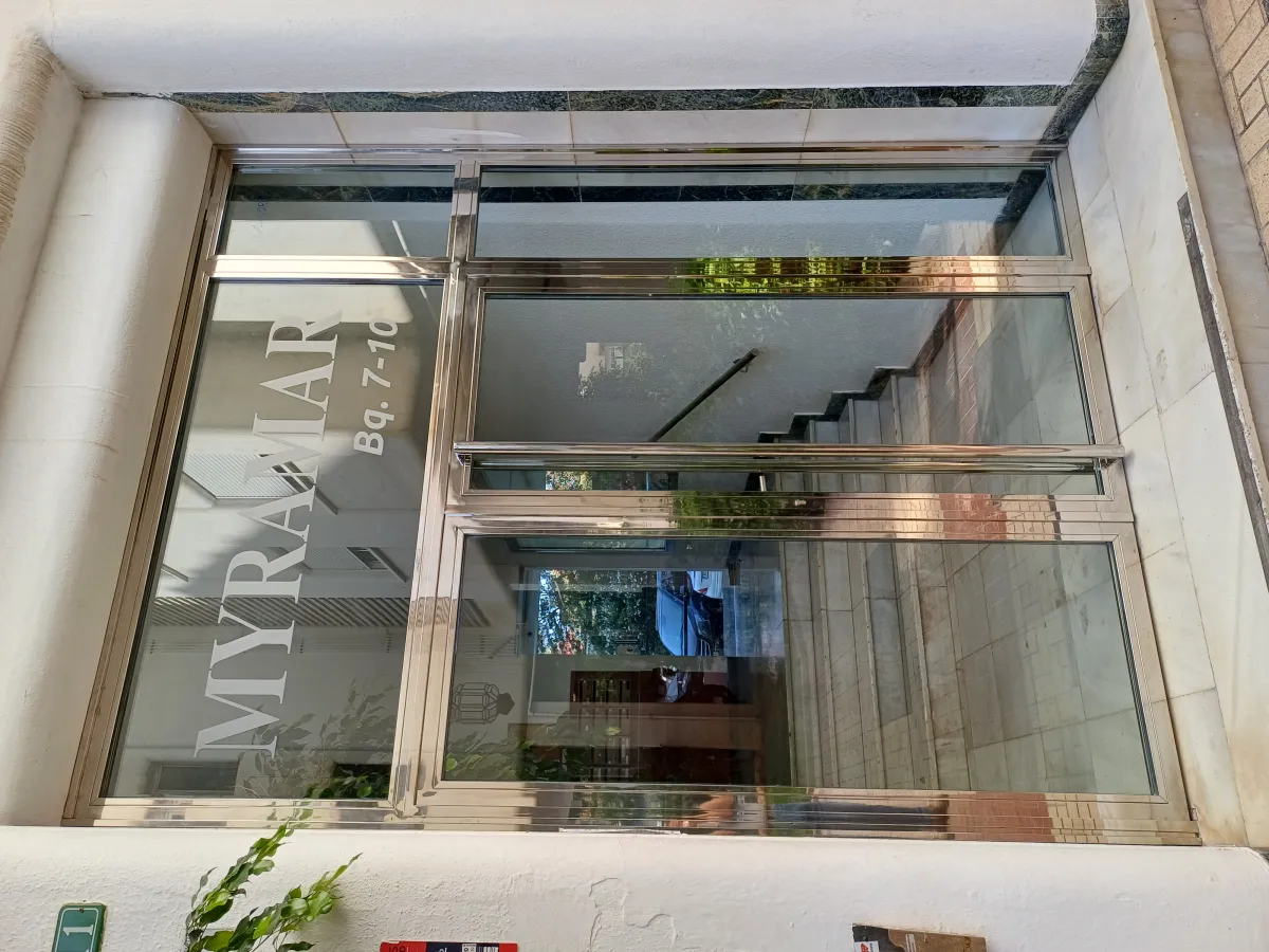 Puerta de acero inoxidable ISOTANK